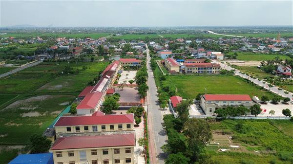 Quyết định 158/2025/QĐ-UBND của UBND thành phố Hải Phòng về Quy định chỉ tiết một số điều của Luật Đất đai số 31/2024/QH15, Nghị định số 102/2024/NĐ-CP ngày 30 tháng 7 năm 2024 của Chính phủ quy định chi tiết thi hành một số điều của Luật Đất đại và Nghị định số 151/2025/NĐ-CP
ngày 12 tháng 6 năm 2025 của Chính phủ quy định về phân định thẩm quyền của chính quyền địa phương 02 cấp, phân quyền, phần cấp trong lĩnh vực đất đai trên địa bàn thành phố Hải Phòng
