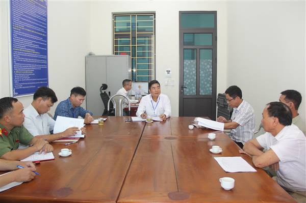 Chủ tịch UBND xã Vĩnh Thuận tiếp công dân định kỳ tháng 10 năm 2026