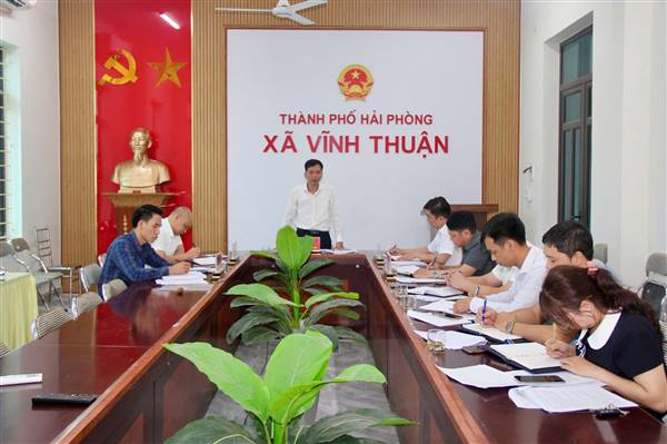 Thường trực Đảng ủy xã Vĩnh Thuận tổ chức Hội nghị làm việc với Ban Xây dựng Đảng nhằm đánh giá tình hình thực hiện nhiệm vụ công tác xây dựng Đảng và triển khai một số nội dung trọng tâm trong thời gian tới.