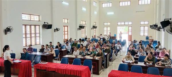 Xã Vĩnh Thuận tập huấn kỹ thuật chăn nuôi gà an toàn sinh học, ứng dụng công nghệ cao