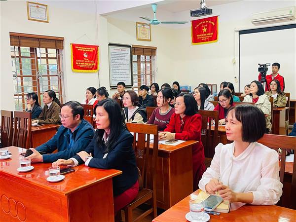 SINH HOẠT CHUYÊN MÔN LIÊN TRƯỜNG: XÂY DỰNG THƯ VIỆN SỐ VÀ NÂNG CAO VĂN HÓA ĐỌC CHO HỌC SINH TIỂU HỌC