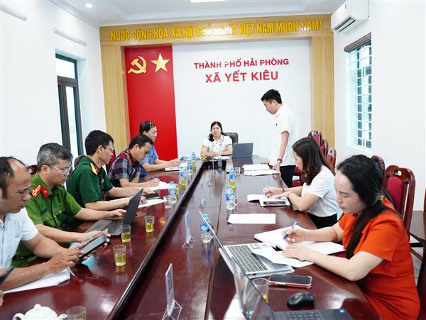 UBND xã Yết Kiêu họp thường kỳ tháng 5, cho ý kiến vào một số nội dung quan trọng