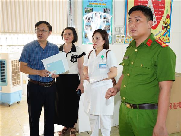 Kiểm tra về chất lượng vệ sinh an toàn thực phẩm trên địa bàn xã Yết Kiêu