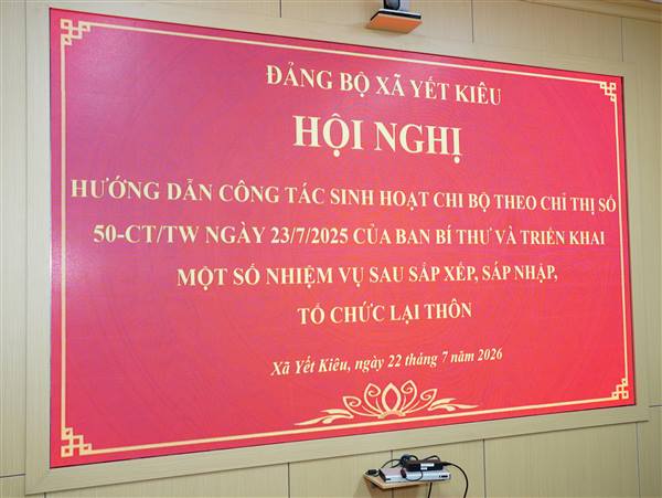 Ban Xây dựng Đảng, Đảng bộ xã Yết Kiêu hướng dẫn sinh hoạt chi bộ trên phần mềm Sổ tay đảng viên điện tử