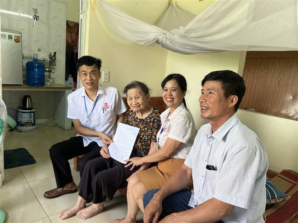 Xã Yết Kiêu xây dựng 8 phương án hỗ trợ người dân yếu thế trong giải quyết thủ tục hành chính